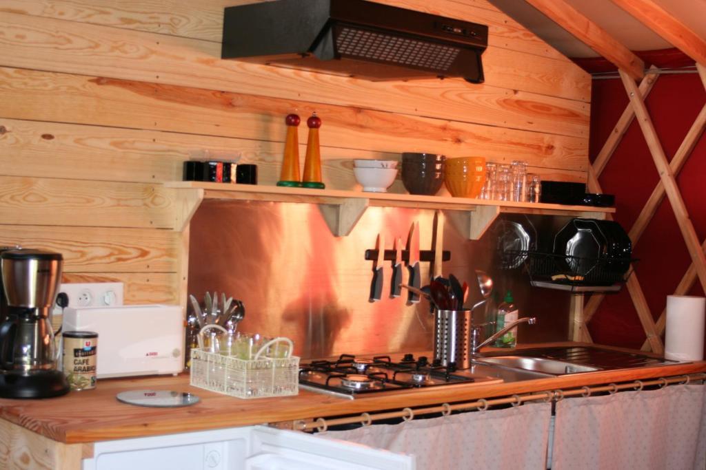 Yourtes En Terrasse Bonneval  Δωμάτιο φωτογραφία